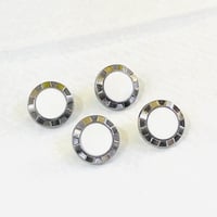 أزرار الثوب رجاليه طق طق طقم 8 حبه - 2214