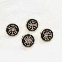 أزرار الثوب رجاليه طق طق طقم 8 حبه - 2154