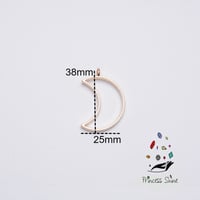 374 - تعليقة شكل هلال لون ذهبي