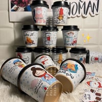 اكواب ورقيه بتصاميم الشتاء