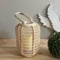 فانوس خشب ريفي صغير بيج بكاس للشمع