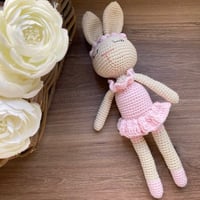 دمية كروشيه ارنب