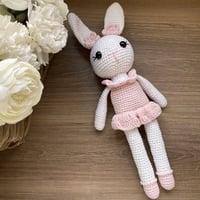 دمية كروشيه ارنب