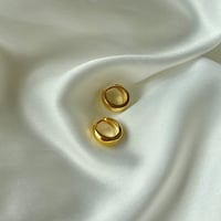 حلق بومبي من الفضة المطلية بالذهب