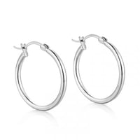 حلق كلاسيك من الفضة المطلية بالروديوم