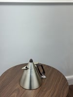 ترمس ذهبي مطفي بلمسة خشبيه