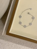 سوارة نسائية