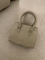 شنطة نسائية