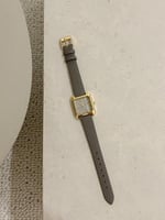 ساعة نسائية جلد