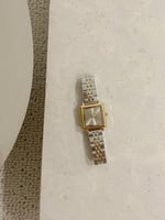 ساعة نسائية