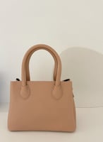 شنطة نسائية