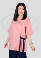 زي عاملات عملي بربطة جانبية وجيوب أمامية