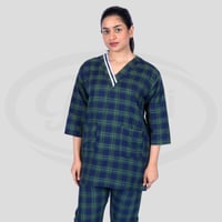 طقم يونيفورم عاملات كاروهات مميز