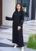 عباية شمواه أسود شتوية بتفاصيل تطريز فضي على الأكم...