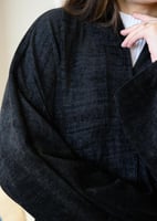 عباية لف كلاسيك مخمل سوداء سادة