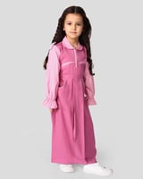 مريول مدرسي ابتدائي بتصميم كويتي وردي