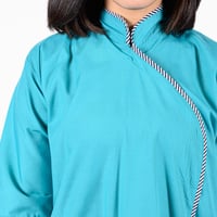 زي عاملة كويتي محتشم