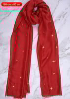 حجاب نجوم القرمز