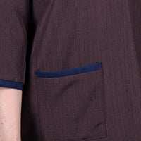 طقم عاملة بسحاب مع دانتيل