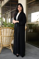 عباية تطريز أوراق ناعمة مع طرحه