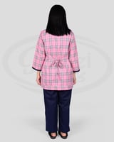 يونيفورم عاملة منزلية بنمط كاروهات