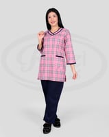 طقم عاملة منزلية بنمط كاروهات