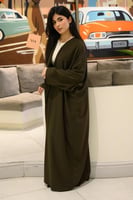 عبايه لف كريب حرير بلون زيتوني غامق