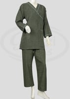 زي عاملة كشميري بتصميم كاروهات جامبو