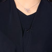 عباية سوداء بأكمام دانتيل F