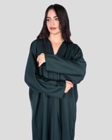 عبايه كريب لف ملونة باللون الأخضر مع طرحة سكري