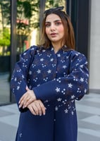 عباية ليالي الشتاء جوخ كحلي بطباعة نجوم بيضاء