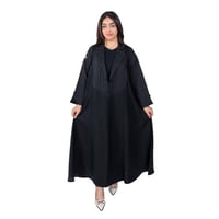 عباية كلوش مخططة سوداء M