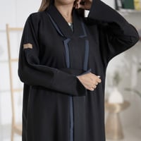 عباية بليزر أسود بتدخيلات قماش ازرق M