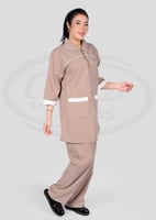 زي عاملات منزلي بلون موحد