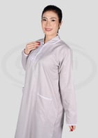 قميص للعاملات باكمام طويله