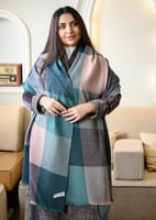 وشاح نسائي شتوي دافئ