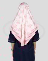 حجاب عاملات منزلية بطابع ورد