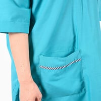 زي عاملة كويتي محتشم