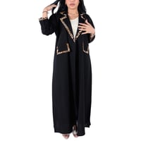 عباية لف كتان بليزر سوداء بتدخيلات قماش نمري على ا...