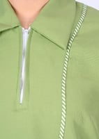 زي عاملات منزلية خريفي أنيق بخط جانبي