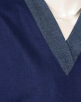 يونيفورم كحلي بأكمام طويله