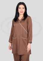 يونيفورم مريح شتوي للعاملات بياقة V