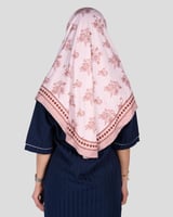 حجاب عاملات منزلية بطابع زهور