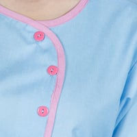 زي عاملات منزلية بأزارير