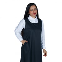 مريول مدرسي متوسط زيتي مع قميص أبيض