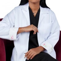 بالطو طبي للجنسين أبيض بنقشة بالكم Kenzi