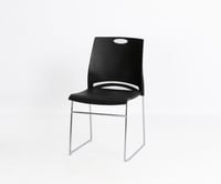 كرسي بلاستيك بقاعدة معدنية