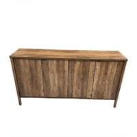 بوفيه خشبي بتصميم ستاندر