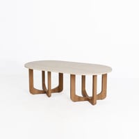 طاولات عصرية بلمسة فاخرة