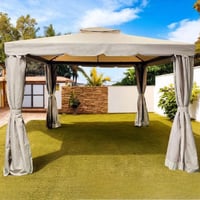 خيمة بتصميم عملي وأنيق